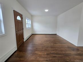 20 W 10th Road, Broad Channel NY 11693