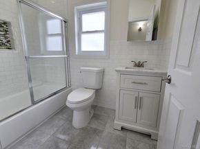 20 W 10th Road, Broad Channel NY 11693