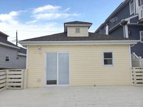 20 W 10th Road, Broad Channel NY 11693