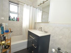64-41 Saunders Street 604, Forest Hills NY 11374
