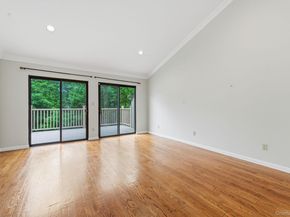 19 The Circle 19, Glen Head NY 11545