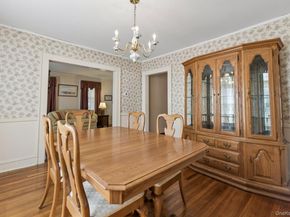 207 N Forest Avenue, Rockville Centre NY 11570