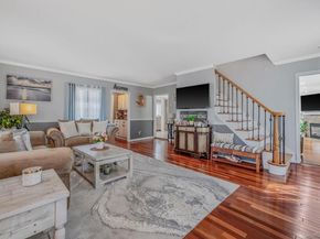 2 Sutton Place, Massapequa NY 11758