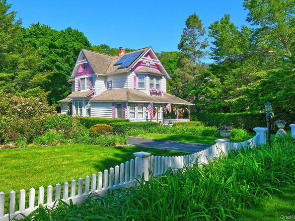 277 Vernon Valley Road, Northport NY 11768
