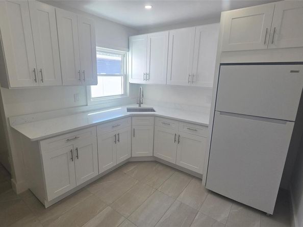 724 E Park Avenue, Long Beach NY 11561
