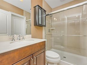 246 Roosevelt Way 11103, Westbury NY 11590