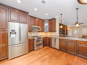 246 Roosevelt Way 11103, Westbury NY 11590