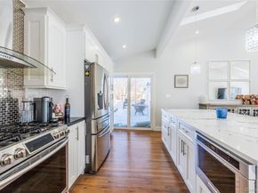 7 Dunhill Road, Manhasset Hills NY 11040