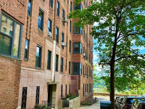 250 Cabrini Boulevard 4A, New York (Manhattan) NY 10033