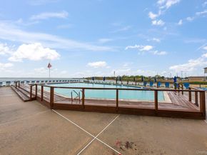 248 Mariners Way, Copiague NY 11726