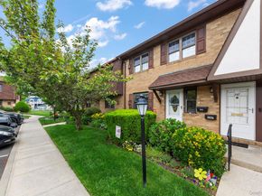 248 Mariners Way, Copiague NY 11726