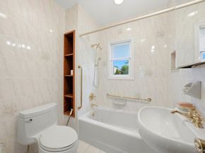 96 Wakefield Avenue, Yonkers NY 10704