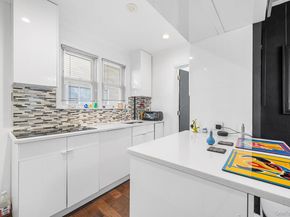 123 East Avenue, Valley Stream NY 11580