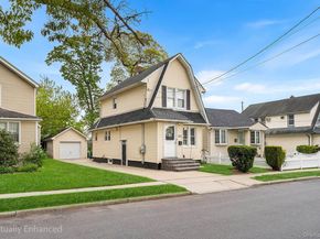 123 East Avenue, Valley Stream NY 11580