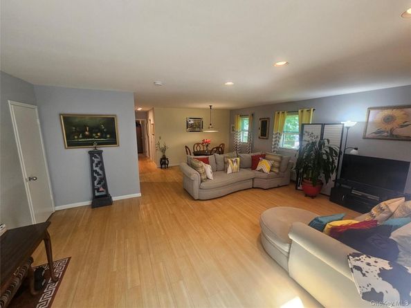 1337 Broadway C10, Hewlett NY 11557