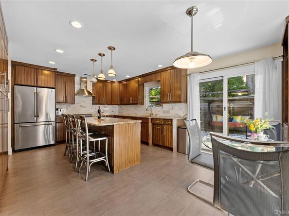 246 Hamlet Drive, Jericho NY 11753