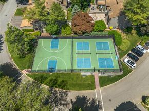 246 Hamlet Drive, Jericho NY 11753