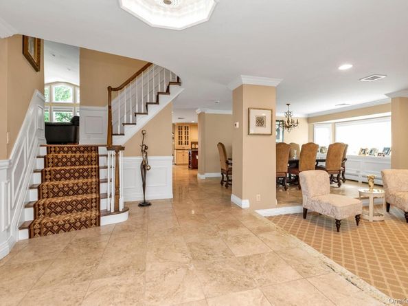 2114 Donna Drive, Merrick NY 11566