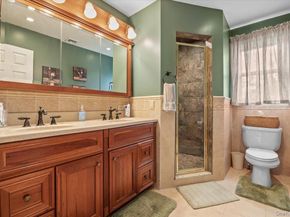 4 Westbury Avenue, Plainview NY 11803