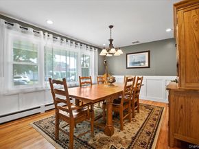 4 Westbury Avenue, Plainview NY 11803
