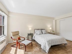 110-20 71st Road 707, Forest Hills NY 11375