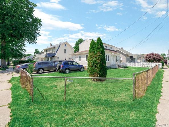 72 Pleasant Avenue, Roosevelt NY 11575