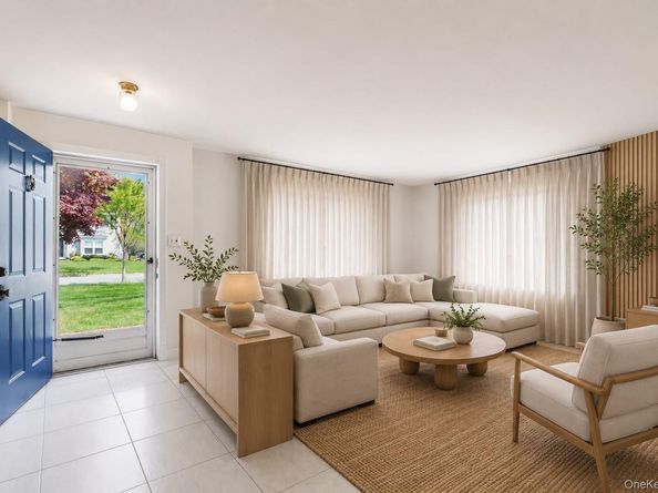 2 Barrett Court, Nesconset NY 11767