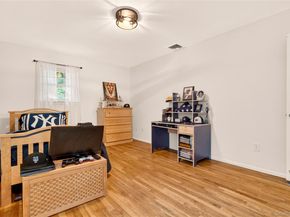 16 Soundview Loop, South Salem NY 10590
