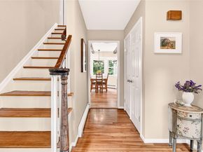 16 Soundview Loop, South Salem NY 10590
