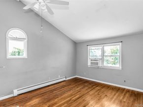 735 Muncey Road, West Islip NY 11795