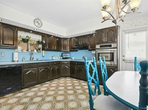 16 Sycamore Lane, Levittown NY 11756