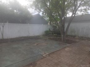 218 Park Avenue, Hicksville NY 11801