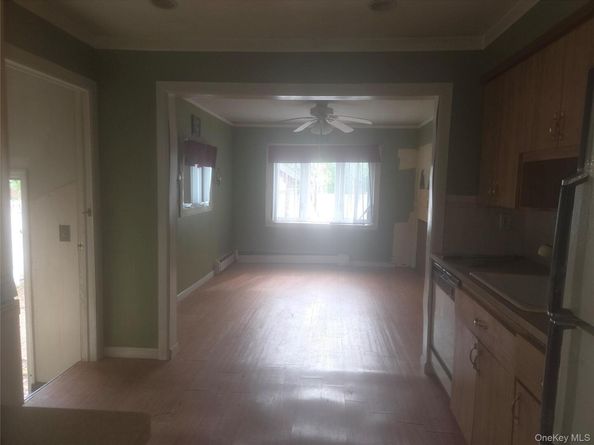 218 Park Avenue, Hicksville NY 11801