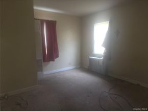 218 Park Avenue, Hicksville NY 11801