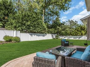 5 Simpson Drive, Old Bethpage NY 11804