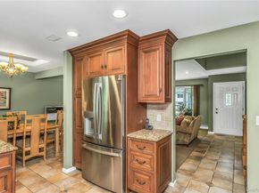 5 Simpson Drive, Old Bethpage NY 11804