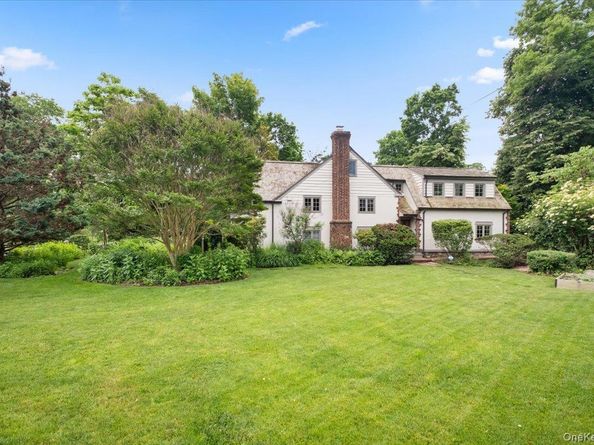 47 W Brookside Drive, Larchmont NY 10538