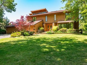 164 W Islip Road, West Islip NY 11795