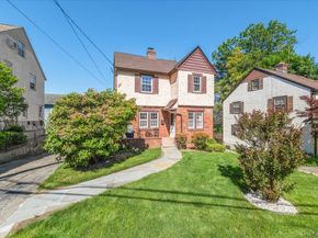 8 Interlaken Avenue, New Rochelle NY 10801