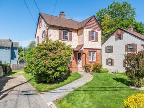8 Interlaken Avenue, New Rochelle NY 10801