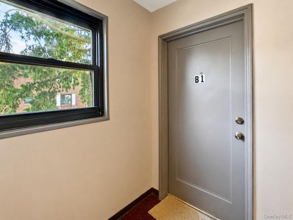 125 Park Avenue B1, Amityville NY 11701