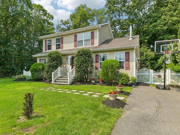 330 Harrison Avenue, Miller Place NY 11764