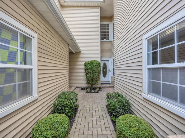 157 Windwatch Drive, Hauppauge NY 11788