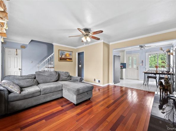 110 Briarcliff Road, Westbury NY 11590