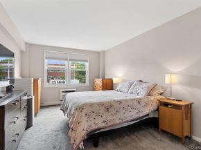 61 Maine Avenue D12, Rockville Centre NY 11570
