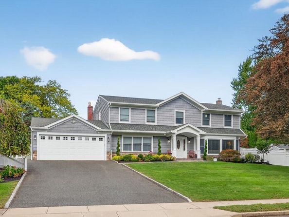 4 Cori Lane, East Northport NY 11731