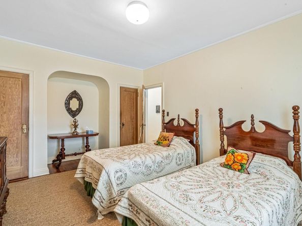 53-31 37th Road, Woodside NY 11377