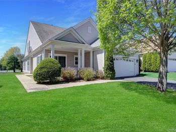 4 Oakhurst Court