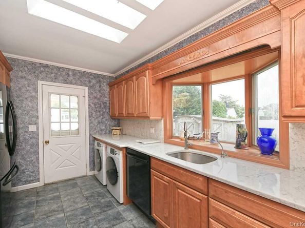 767 Keith Lane, West Islip NY 11705