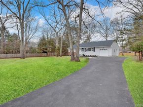 43 Penny Drive, Calverton NY 11933